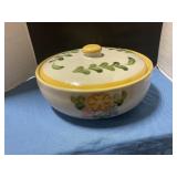 Louisville Stoneware 10ï¿½ covered casserole dish