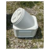Dog food box