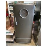 Vintage refrigerator Crosley  Shelvador (Works)