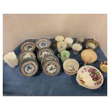 Miscellaneous saucers & tea cups