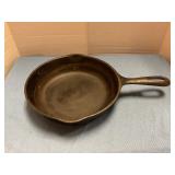 Wagner ware 8ï¿½ cast iron skillet