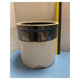 vintage two-tone stoneware crock W/ chips