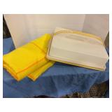 Throw and cake container
