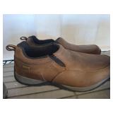 REDHEAD  SIZE 10.5M SHOES, WORN