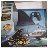 BASS PRO TRICK SHARK, REMOTE CONTROLLED