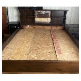 KING WOODEN FRAME BED KING WOODEN FRAME BED
