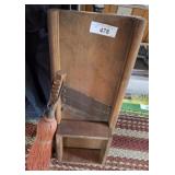 VINTAGE MANOLIN AND BROOM VINTAGE MANOLIN AND BROOM