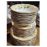 BETTER HOMES DISH SET BETTER HOMES DISH SET