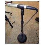DIRECTIONAL MIC AND MIC STAND DIRECTIONAL MIC AND MIC STAND