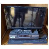 SAMSUNG 29 IN TV AND KENWOOD CD PLAYER SAMSUNG 29 IN TV AND KENWOOD CD PLAYER
