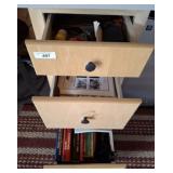 HAM RADIO MANUALS - CONTENTS OF CABINET HAM RADIO MANUALS - CONTENTS OF CABINET
