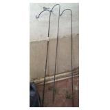 3 SHEPARDS HOOKS 3 SHEPARDS HOOKS