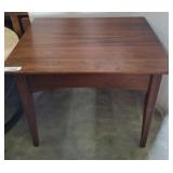 ETHAN ALLEN END TABLE