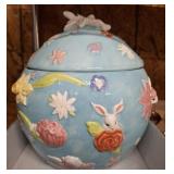 COVERED  EGG RABBIT COOKE JAR