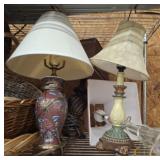 ASSORTED DECORATIVE LAMPS