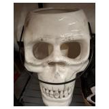 SKULL LOOK LANTERN 13IN