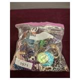 BAG OF COSTUME JEWELRY
