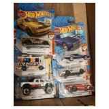 HOTWHEELS MINIATURE DIE CAST CARS