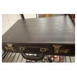 VINTAGE BRIEF CASE
