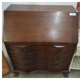 MADDOX SERPENTINE FRONT BALL/CLAW SECRETARY