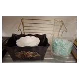 VASE, WIRE STAND AND BASKETS