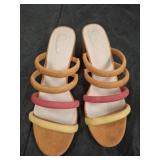 4 PAIR OF SHOES COMFORT HEELS 9.5