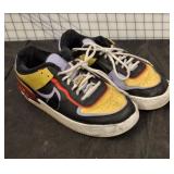 NIKE AF1 SZ10 AND MAG LIGHT