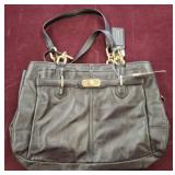 COACH LEATHER PURSE