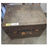 SMALL MILITARY TRUNK
