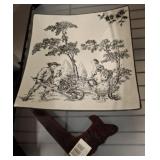 BLACK AND WHITE TOILE PLATTER
