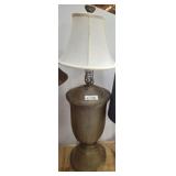 2 TABLE LAMPS