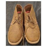 LEVIS SIZE 10 SHOES