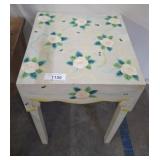 PAINTED FLORAL ACCENT TABLE
