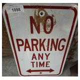NO PARKING SIGN