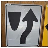 KEEP RIGHT OF MEDIAN SIGN