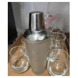 Cocktail Shaker With Remy Martin Glasses Set
