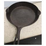 Griswold Cast Iron Skillet No. 716B