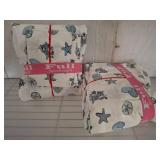 Two DecoHongDi Full-Size Bedding Sets