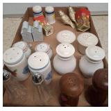 Ceramicï¿½ Salt and Pepper Shakers