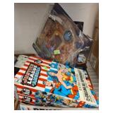 Toys and Collectibles Lot