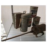 Vintage Oil Cans and Metal Oil Pourers