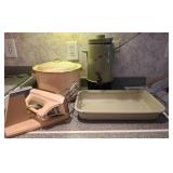 Kitchen Appliances Lot with Waring Mixer