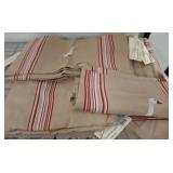 Couleur Sud Table Linens Assortment