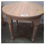 Round Wood Table With Turned Legs