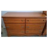 Carolina Furniture 6-Drawer Dresser