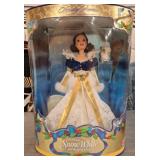 1998 Mattel Disney Snow White Holiday Doll