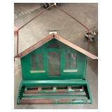 Metal House-Style Bird Feeder
