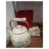 Lenox Holiday Kettle and Dish with Salem Plates