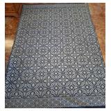 Blue and White Floral Pattern 6ï¿½9 Rug