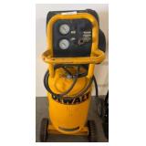 DeWalt 15-Gallon Portable Air Compressor